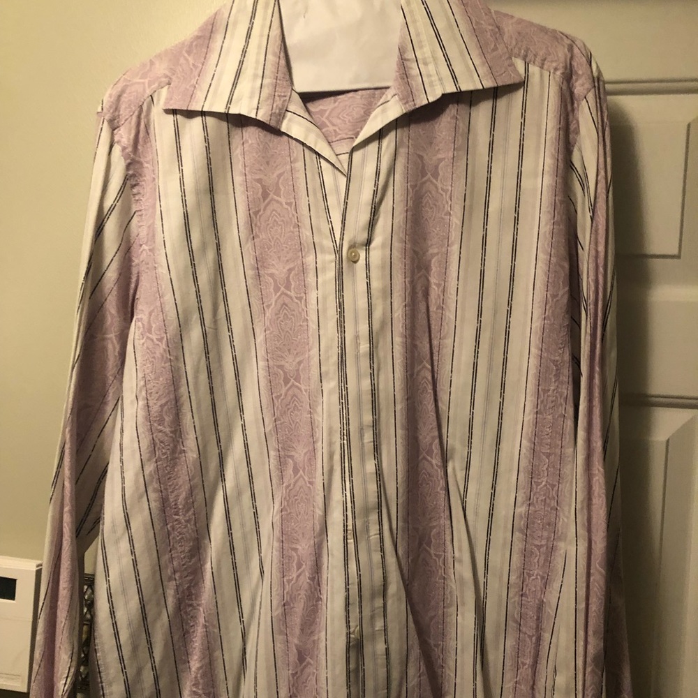 Button down - Picture 2 of 3